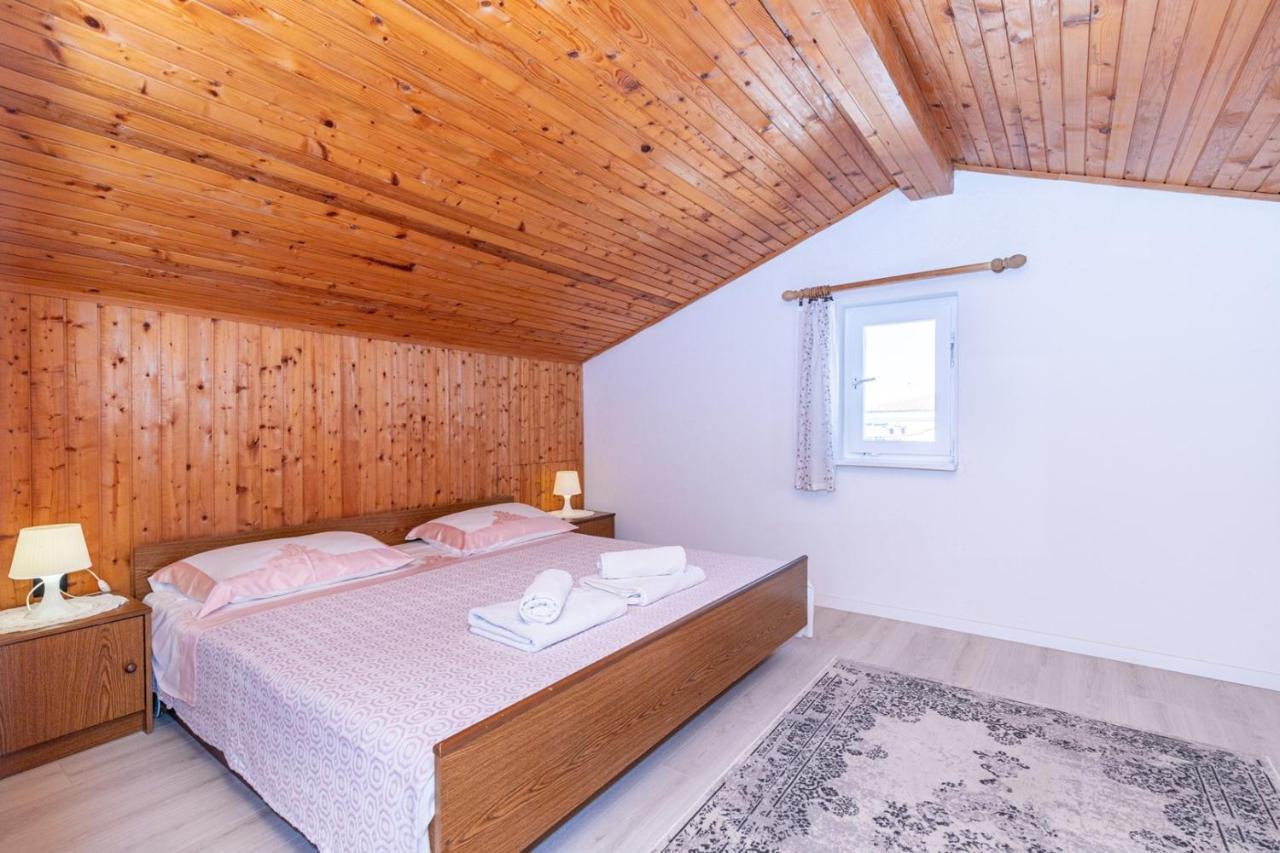 Apartments Ada Near The Sea Porec Ngoại thất bức ảnh