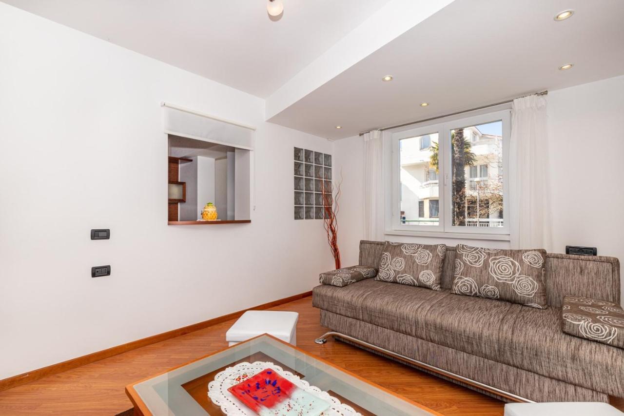 Apartments Ada Near The Sea Porec Ngoại thất bức ảnh