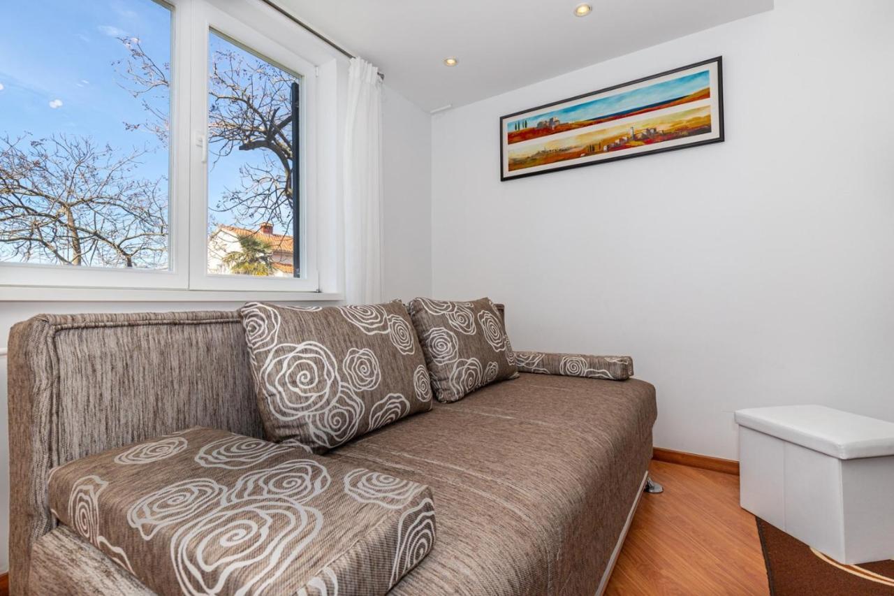 Apartments Ada Near The Sea Porec Ngoại thất bức ảnh