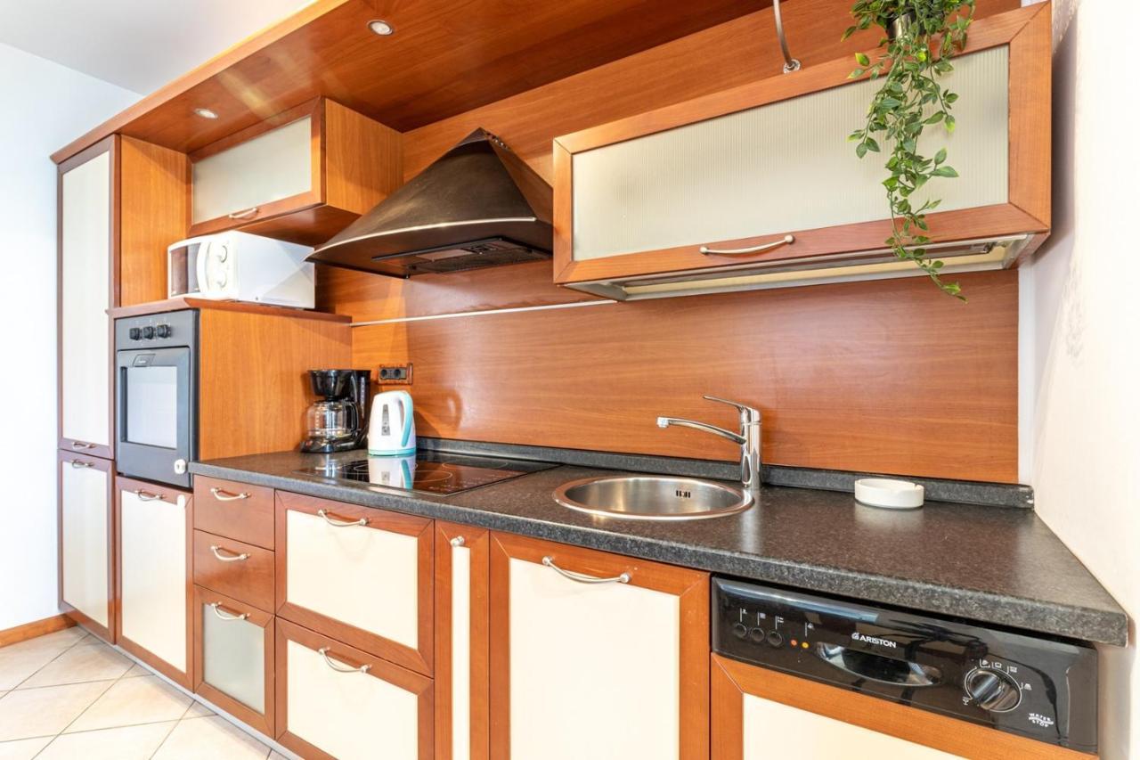 Apartments Ada Near The Sea Porec Ngoại thất bức ảnh
